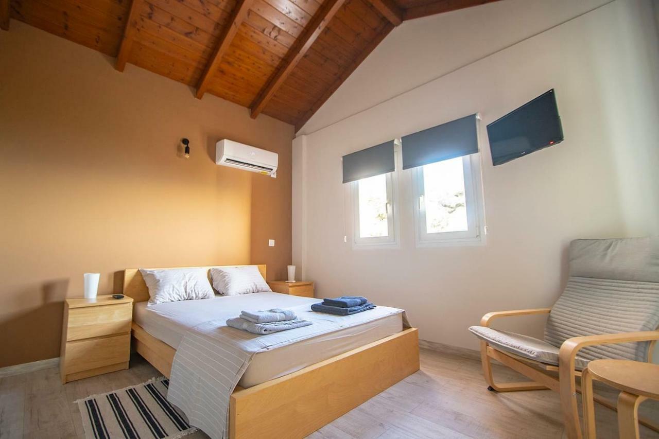 Messinian Sunset Villa Kalamata Exterior foto